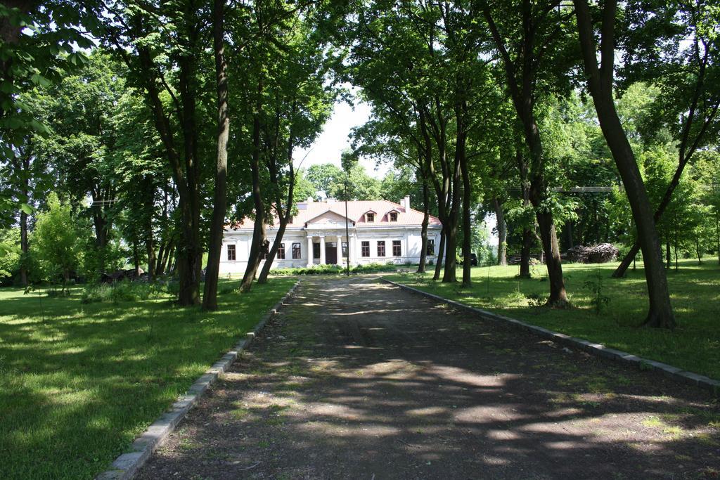 Ferienwohnung Dwor Bieganow Bieganow  Exterior foto